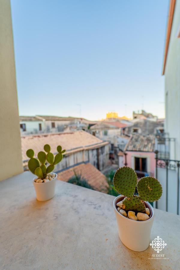 Ortigia Charming Suite Syracuse Exterior photo